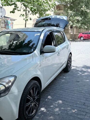 Kia Ceed 2009, 245,000 km - 1.4 л - Bakı