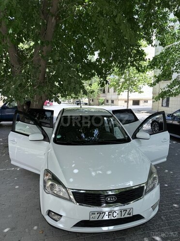 Kia Ceed 2009, 245,000 km - 1.4 л - Bakı