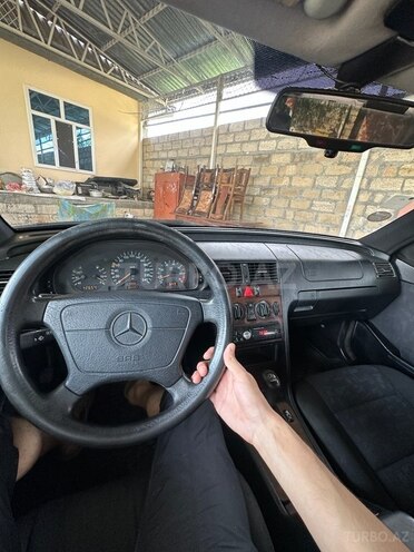 Mercedes C 180 1997, 350,000 km - 1.8 l - Ağdaş