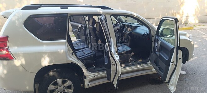Toyota Land Cruiser Prado 2010, 138,000 km - 2.7 l - Bakı