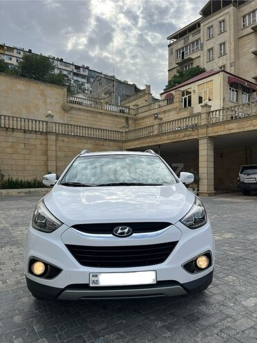 Hyundai ix35 2015, 194,000 km - 2.0 л - Bakı