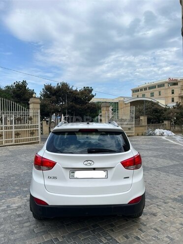 Hyundai ix35 2015, 194,000 km - 2.0 л - Bakı