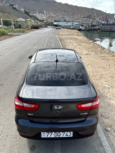 Kia Rio-4
