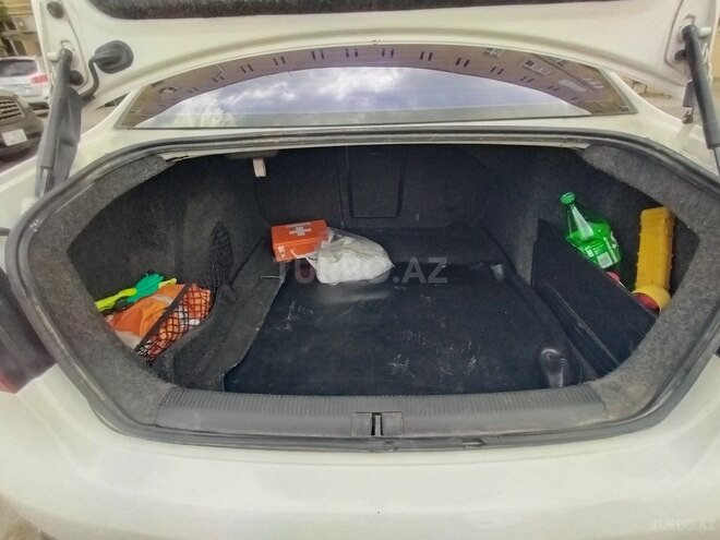 Volkswagen Jetta 2009, 223,000 km - 2.0 л - Bakı
