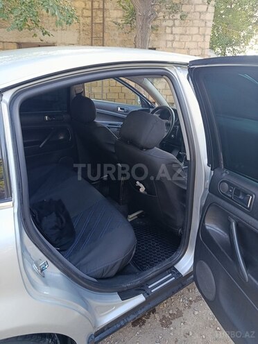 Volkswagen Passat 2001, 226,725 km - 1.8 l - Sumqayıt