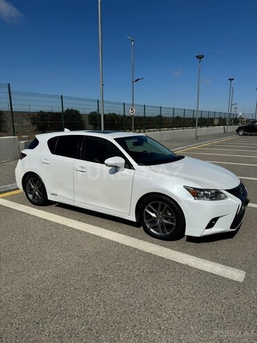 Lexus CT 200h-5