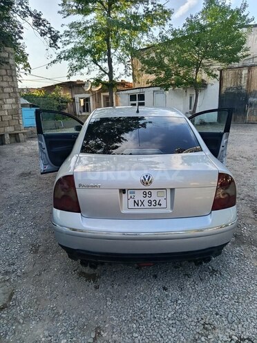 Volkswagen Passat 2001, 226,725 km - 1.8 l - Sumqayıt