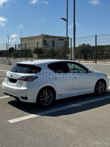 Lexus CT 200h-6