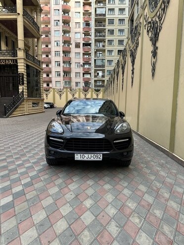 Porsche Cayenne GTS 2014, 198,000 km - 4.8 l - Bakı