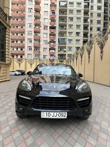 Porsche Cayenne GTS 2014, 198,000 km - 4.8 l - Bakı