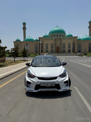 Hyundai Elantra-4