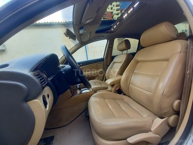 Volkswagen Passat 2004, 215,411 km - 1.8 l - Gəncə
