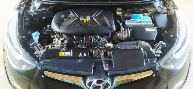 Hyundai Elantra 2015, 147,200 km - 1.8 л - Bakı
