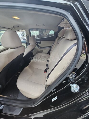 Hyundai Elantra 2015, 147,200 km - 1.8 л - Bakı