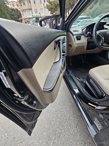 Hyundai Elantra 2015, 147,200 km - 1.8 л - Bakı