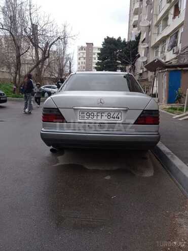 Mercedes E 220 1995, 452,000 km - 2.2 l - Bakı
