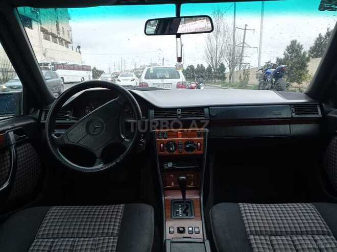 Mercedes E 220 1995, 452,000 km - 2.2 l - Bakı