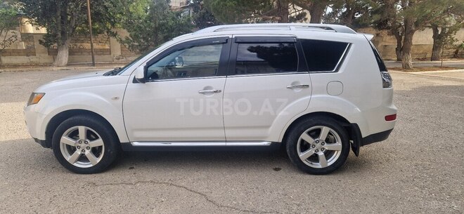 Mitsubishi Outlander 2008, 168,000 km - 3.0 l - Bakı