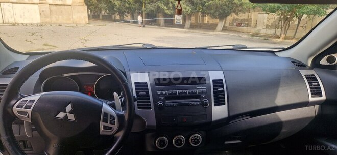 Mitsubishi Outlander 2008, 168,000 km - 3.0 l - Bakı