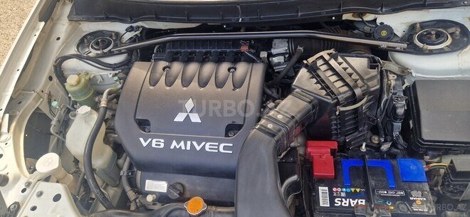 Mitsubishi Outlander 2008, 168,000 km - 3.0 l - Bakı