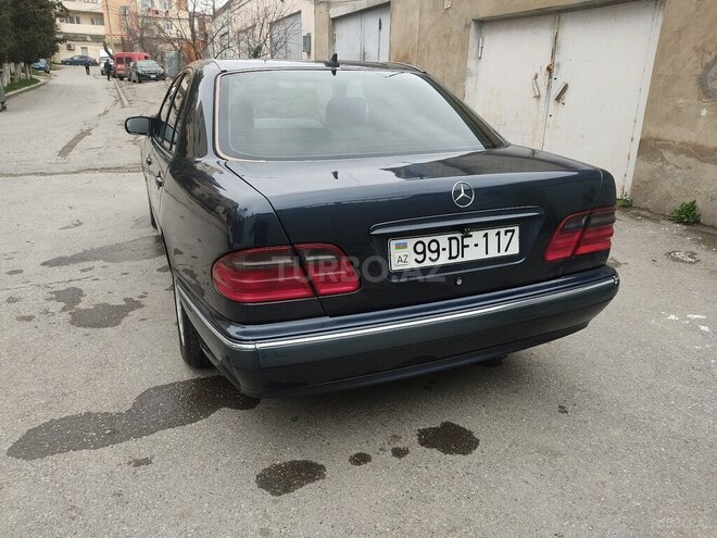 Mercedes E 220 d 2000, 410,190 km - 2.2 l - Bakı