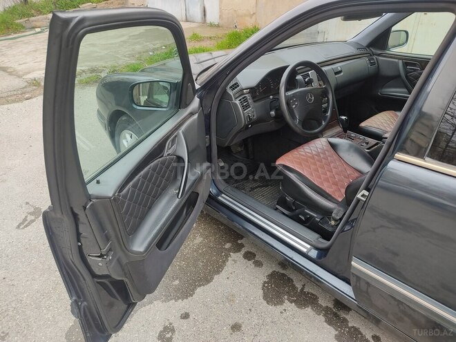 Mercedes E 220 d 2000, 410,190 km - 2.2 l - Bakı