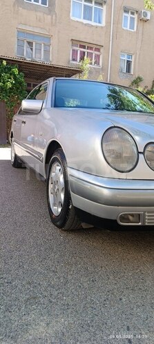 Mercedes E 230 1996, 291,000 km - 2.3 l - Bakı