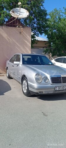 Mercedes E 230 1996, 291,000 km - 2.3 l - Bakı