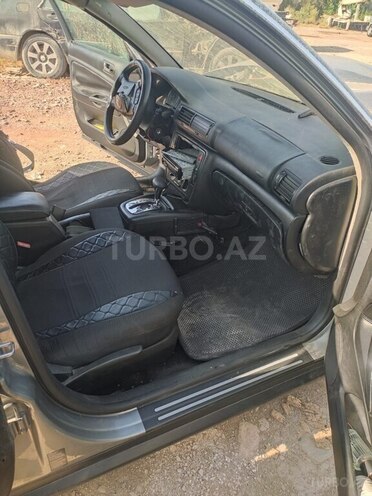 Volkswagen Passat 2002, 246,000 km - 1.8 l - Sumqayıt