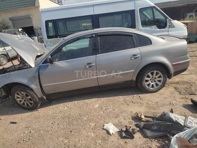 Volkswagen Passat 2002, 246,000 km - 1.8 l - Sumqayıt