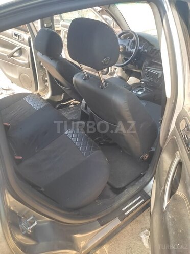 Volkswagen Passat 2002, 246,000 km - 1.8 l - Sumqayıt