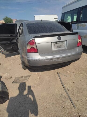 Volkswagen Passat 2002, 246,000 km - 1.8 l - Sumqayıt