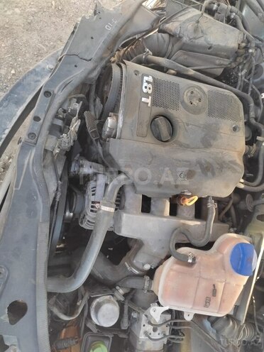 Volkswagen Passat 2002, 246,000 km - 1.8 l - Sumqayıt