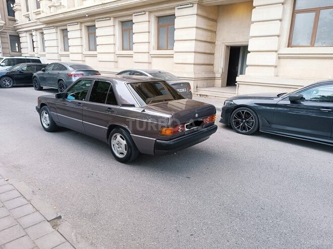 Mercedes 190 1991, 294,480 km - 2.0 л - Bakı