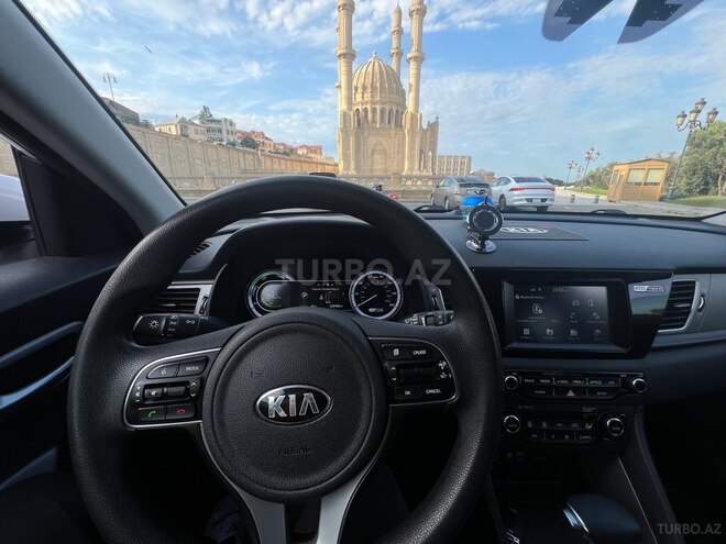 Kia Niro 2017, 197,000 km - 1.6 л - Bakı