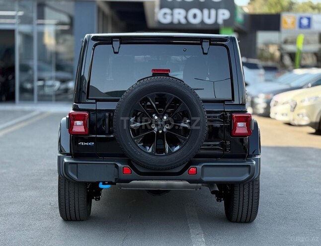 Jeep Wrangler-3