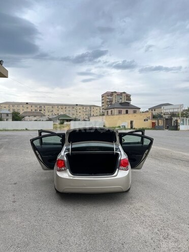 Chevrolet Cruze 2013, 234,000 km - 1.4 l - Salyan