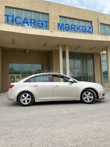 Chevrolet Cruze 2013, 234,000 km - 1.4 l - Salyan