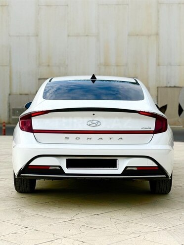 Hyundai Sonata-5