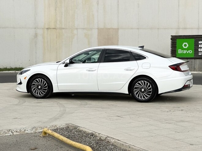 Hyundai Sonata-8