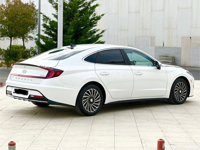 Hyundai Sonata-9