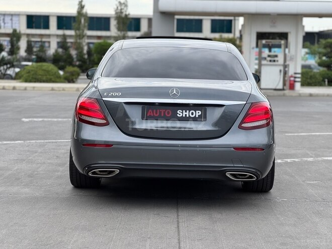 Mercedes E 200-9