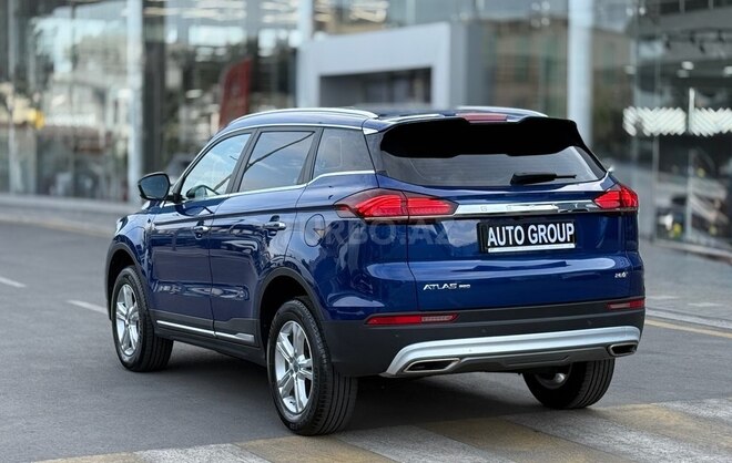 Geely Atlas Pro-8