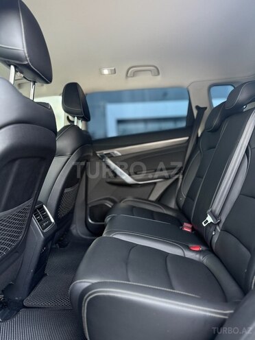 Geely Atlas Pro-15