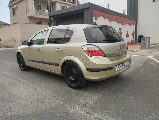 Opel Astra 2005, 241,000 km - 1.4 l - Bakı