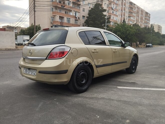 Opel Astra 2005, 241,000 km - 1.4 l - Bakı