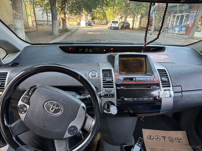 Toyota Prius 2008, 325,000 km - 1.5 l - Tovuz
