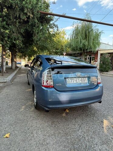 Toyota Prius 2008, 325,000 km - 1.5 l - Tovuz