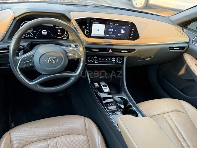 Hyundai Sonata-11