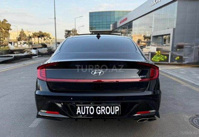 Hyundai Sonata-8